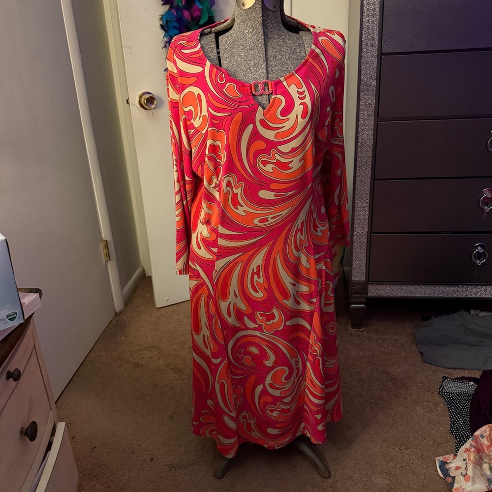 70s Hippie Swirl Pattern Dress